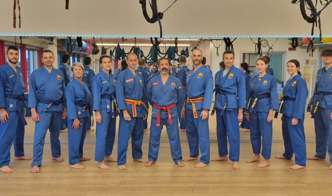 Otto nuove cinture blu Vovinam in Zona Dinamica!